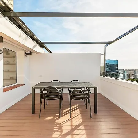 Apartament Penthouse With Terrace Near Gran Via And Camp Nou