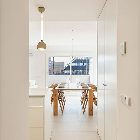 Apartament Penthouse With Terrace Near Gran Via And Camp Nou *